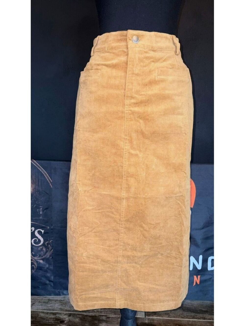 NWOT Fall Corduroy Skirt, Size M